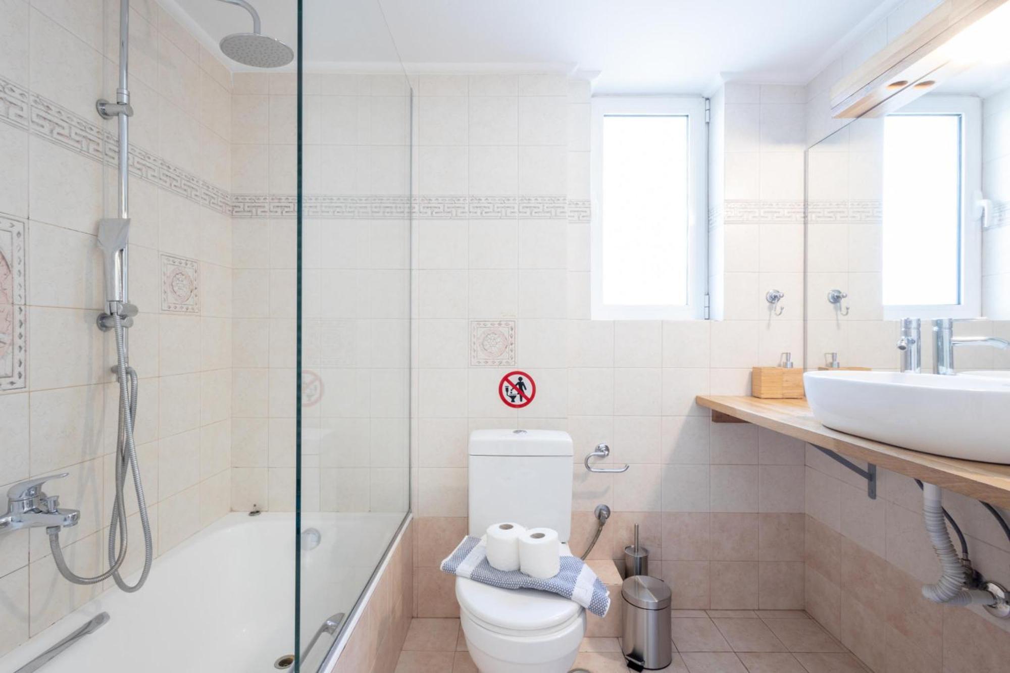 Luxury And Spacious Apt For 6 Guests Atene Esterno foto